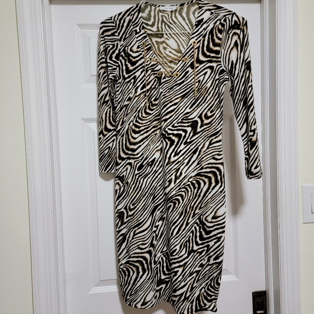 Calvin Klein Animal Print (Zebra) Chain Detail Dress sz 4